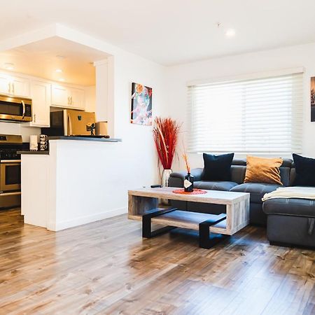 Modern Remodeled 1-Bedroom Close To Hollywood Walk Of Fame With Parking Лос-Анджелес Экстерьер фото