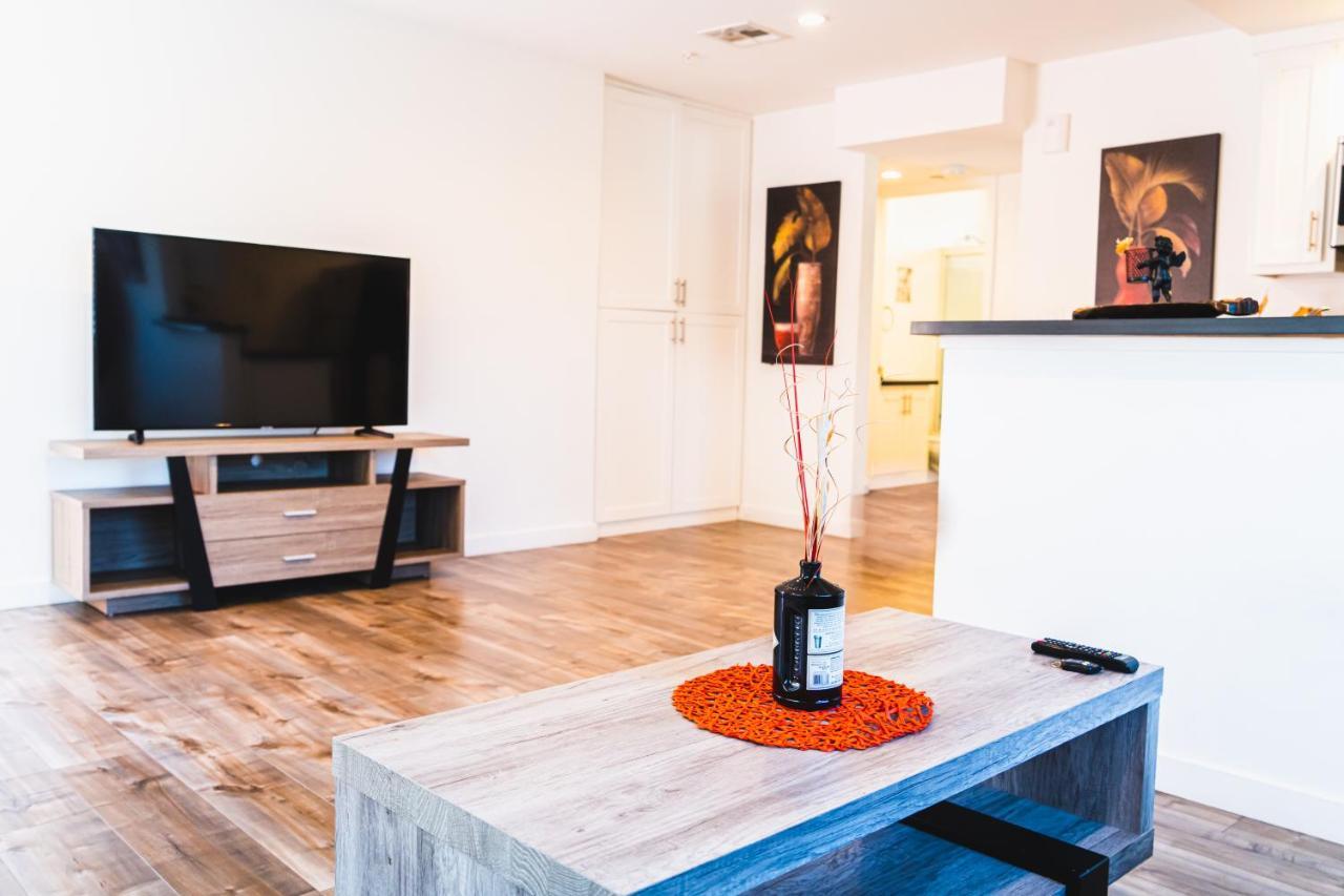 Modern Remodeled 1-Bedroom Close To Hollywood Walk Of Fame With Parking Лос-Анджелес Экстерьер фото